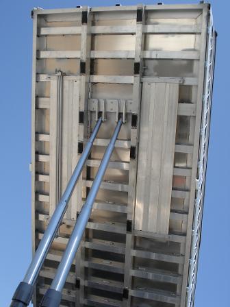 Construcción de cajas basculantes Pirenaicos Huesca